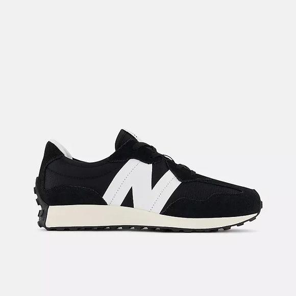 New Balance Other - New Balance 327 Running Sneakers Kids US 6Y Black White Shoes GS327GS